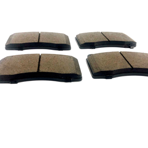 Essieu avant plaquette de frein à disque automatique plaquettes D1050 7R3Z2001A pour FORD Mustang 5.0L Performance 2011 - Product Image 1