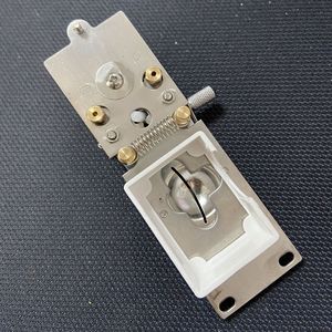 Placa frontal de acero inoxidable serie 1800, accesorios para máquina de ranurado de gafas, piezas para máquina de tallado de lentes de media montura - Product Image 2