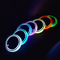 Logo personnalisé Accessoires de voiture Atmosphère Led RVB Lumières de voiture Illuminer Coloré USB Charge Bouteille Tapis Pad boisson porte-gobelet dessous de verre
