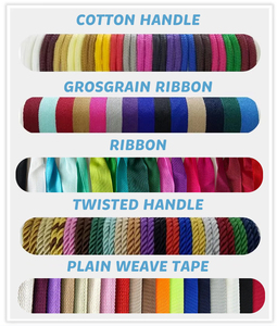 Livraison rapide sacs <span class=keywords><strong>en</strong></span> <span class=keywords><strong>papier</strong></span> noir, Logo personnalisé, feuille d'or imprimée, emballage bon marché, <span class=keywords><strong>sac</strong></span> <span class=keywords><strong>en</strong></span> <span class=keywords><strong>papier</strong></span> d'<span class=keywords><strong>achat</strong></span> avec poignées - Product Image 6