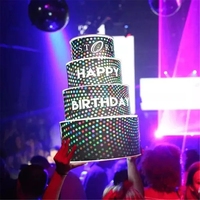 Prix d'usine 4 couches joyeux anniversaire LED affichage de gâteau discothèque fête Table présentateur Premium fournitures de fête promotionnelles
