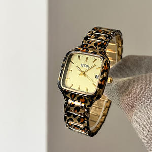 La montre Gadi Leopard Print Steel Band Small Sugar Cube avec un grand cadran pour femme est un luxe léger - Product Image 2