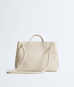 Sac à main Bottega Andiamo en cuir Intrecciato souple avec détail de nœud signature et bandoulière coulissante Veneta - Product Image 6