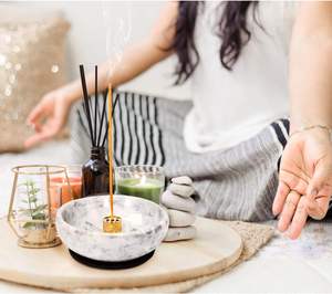 Bâtons d'encens en bois d'agar biologique pour l'aromathérapie - Approvisionnement en gros pour les hôtels, les salles de yoga, les spas, la maison, la méditation |   Fait main, respectueux de l'environnement - Product Image 5