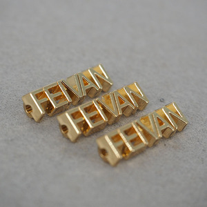 Tùy Chỉnh Khắc Kim Loại Logo Tên Thương Hiệu <span class=keywords><strong>Tag</strong></span> Tấm Trang Trí <span class=keywords><strong>Tag</strong></span> Nhãn <span class=keywords><strong>Pin</strong></span> Kim Loại Nhãn Cho Túi Xách Và Ví Túi Xách Vải - Product Image 5