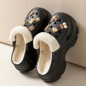 Venta al por mayor <span class=keywords><strong>de</strong></span> China estilo <span class=keywords><strong>de</strong></span> <span class=keywords><strong>invierno</strong></span> mujeres coloridos <span class=keywords><strong>zuecos</strong></span> Casual última plataforma <span class=keywords><strong>zuecos</strong></span> <span class=keywords><strong>de</strong></span> piel - Product Image 4