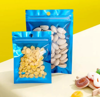 Sachet d'emballage alimentaire refermable personnalisé en aluminium laminé coloré avec fenêtre transparente et fermeture éclair, idéal pour les snacks