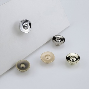 Poignée moderne en alliage de zinc à trou unique, style crème, pour armoire, tiroir, porte, petite poignée de luxe légère de forme spéciale - Product Image 4