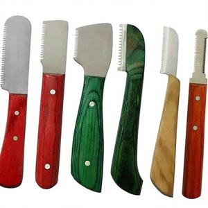 Ensemble de ciseaux et de brosses de toilettage pour animaux de compagnie, modernes et luxueux, en acier inoxydable durable et écologique, vente en gros - Product Image 1