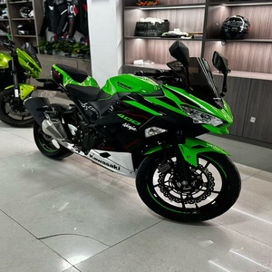 Gamme complète de motos à essence d'occasion de Kawasaki, la moto sportive 400cc bicylindre refroidie par eau 400 - Product Image 5