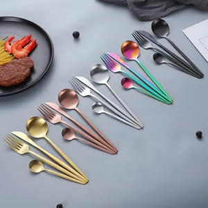 Chất lượng cao Matte vàng thép không gỉ Flatware <span class=keywords><strong>Set</strong></span> giá thấp phẳng xử lý bít tết dao muỗng nĩa đặt dao kéo cho tiệc cưới - Product Image 2