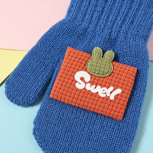 Fabricante de prendas de punto, lindas manoplas de invierno con parche de conejo de dibujos animados para <span class=keywords><strong>niños</strong></span> pequeños, para jugar al aire libre, <span class=keywords><strong>guantes</strong></span> suaves de acrílico para <span class=keywords><strong>niños</strong></span> - Product Image 3