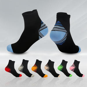 Chaussettes de compression courtes pour le soutien de la cheville, pour la course à pied, le cyclisme, les sports de plein air, en nylon, couleur contrastée, pour hommes et femmes, 33199 - Product Image 1