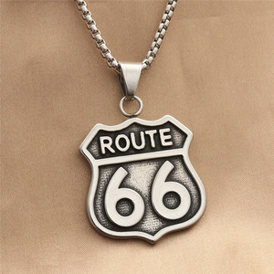 Collar con colgante de acero inoxidable con diseño de Route 66 de Yunnique, joyería de moda retro con diseño de señal de carretera para hombre - Product Image 1