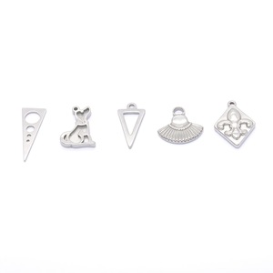 Breloques en acier inoxydable, formes géométriques irrégulières, accessoires de bijoux DIY, pendentifs unisexes pour colliers et boucles d'oreilles - Product Image 4