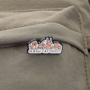 دبوس مينا القط البرتقالي الحب جميع القطط في العالم بروش مجوهرات هدية لأصدقاء الحيوانات الأليفة بالجملة - Product Image 3