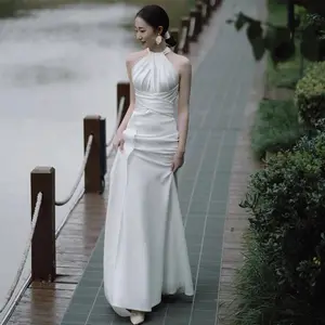 Light wedding dress 2023 new Mori style bridal simple small trailing French style white slimming fishtail welcome dress Spring