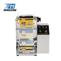 Machine de scellage semi-automatique électrique pour barquettes, idéale pour l'emballage alimentaire et de produits sur table, avec scellage thermique efficace