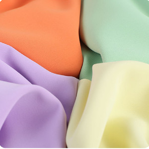 Tissu en mousseline 100 % polyester, fini mat, respirant, teint uni, léger, extensible, antistatique, sans plis, pour robes - Vente en gros - Product Image 1
