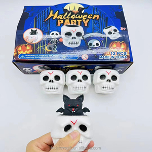 Halloween Squishy Skull <span class=keywords><strong>Demon</strong></span> Bats Pop It Squeeze Ball <span class=keywords><strong>Fidget</strong></span> <span class=keywords><strong>Toy</strong></span> para niños y adultos - Product Image 6