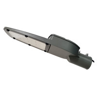 Lampadaire LED à large plage de tension AC85-305V 100W 150W 200W IP65 en aluminium moulé sous pression 120-140LM/W pour l'éclairage routier LH-SL006
