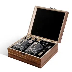 बार में उपयोग के लिए पुरुषों के लिए लकड़ी के उपहार बॉक्स के साथ पुन: प्रयोज्य स्टेनलेस स्टील व्हिस्की व्हिस्की स्टोन्स स्टोन रॉक्स ग्लास सेट