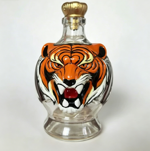 Bouteille de rangement pour spiritueux gaufrée fantaisie, vente en gros d'usine, <span class=keywords><strong>carafe</strong></span> à whisky en verre gaufré tête de tigre 3D pour bar, KTV, restaurant - Product Image 2