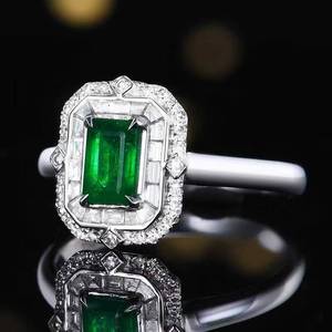 Anillo de Esmeralda Natural de Panjshir, Afganistán, Oro de 18K, Estilo Art Deco, Doble Halo con Incrustaciones de Diamantes Naturales Baguette y Redondos, 58 Piezas - Product Image 2