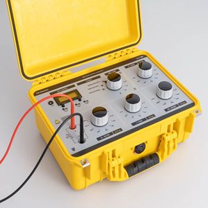 Testeur d'isolation électronique Time Electronics 5069, équipement de calibration pour la mesure de résistance maximale 10 kV - Product Image 1