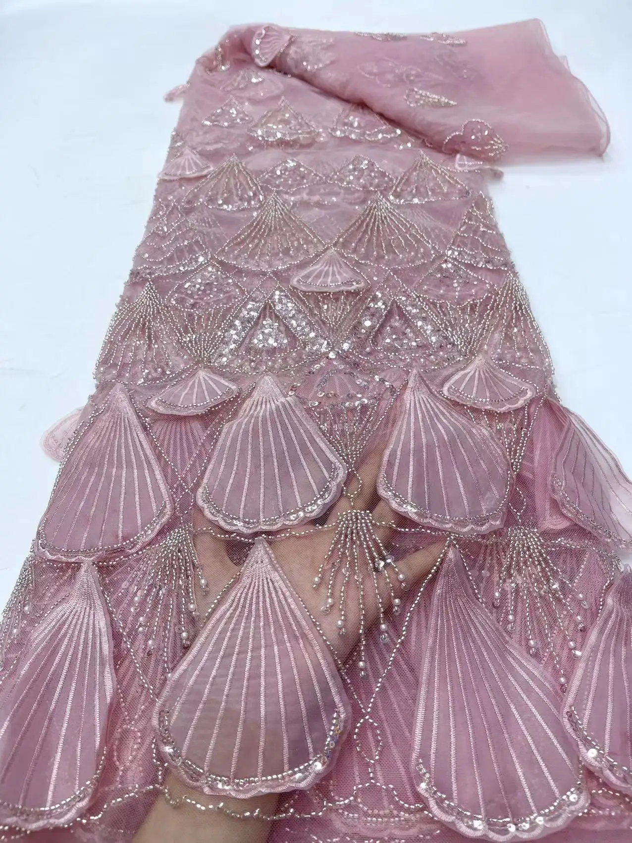 Telas al por mayor tela de encaje con cuentas pesadas y perlas para boda tela de encaje nupcial con cuentas 3D de lujo para material nupcial