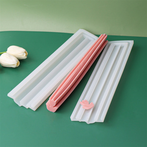 Moule en silicone pour savon en forme <span class=keywords><strong>de</strong></span> feuille <span class=keywords><strong>de</strong></span> tulipe, poisson rouge, abeilles, pour incrustations <span class=keywords><strong>de</strong></span> savon, fournitures pour la fabrication <span class=keywords><strong>de</strong></span> bougies en cire <span class=keywords><strong>de</strong></span> soja, motifs sapin <span class=keywords><strong>de</strong></span> Noël, flocon <span class=keywords><strong>de</strong></span> neige - Product Image 3