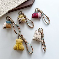 Porte-clés en tissu fait main, motif petite maison mignonne, pendentif en tissu, ornement à suspendre pour voiture et sac, avec cordon tressé et anneau porte-clés, cadeau en gros