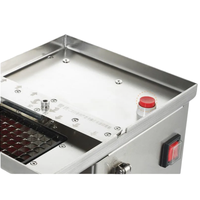 Elektrische groentesnijmachine 	 Industriële keukenmachine met hoge capaciteit (300 lbs/uur) voor professionele keukens