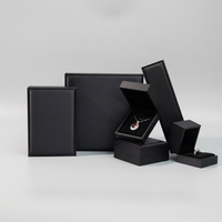 Boîte d'emballage élégante en cuir noir Zebopak pour bijoux, avec logo personnalisé, pour ensemble bague et collier, étui cadeau pour marques de bijoux, vente en gros