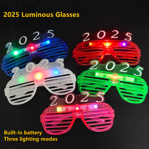 แว่นตา LED เรืองแสงในที่มืด พลาสติกแบบใหม่ ปี 2025 สำหรับงานปาร์ตี้  คริสต์มาส ปีใหม่ ฮาโลวีน ขายส่ง - Product Image 3