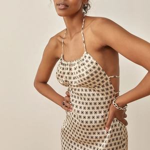 Vestido de noche ajustado con espalda descubierta para mujer, estampado de seda - Product Image 5