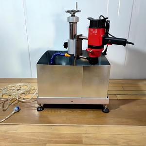 Machine de broyage de béton cylindrique pour échantillons solides / spécimens de béton à usage en laboratoire - Product Image 4