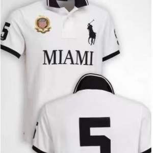 Camisa de Verano para Hombre, Estilo Casual, Cuello Camisero, Diseño con Letras Bordadas, Estilo Urbano de Malasia, Talla Grande, Transpirable - Product Image 3