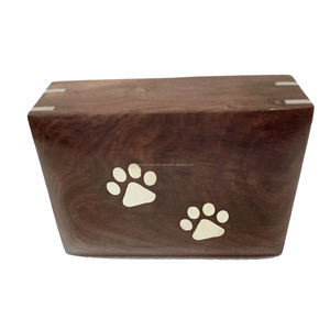 เลเซอร์แกะสลักสีแดงAlderสุนัขPawพิมพ์ไม้Pet Cremation Urn - Product Image 3