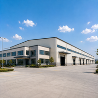 Entrepôt modulaire à ossature métallique à construction rapide avec connexion par boulons et trous pré-perforés