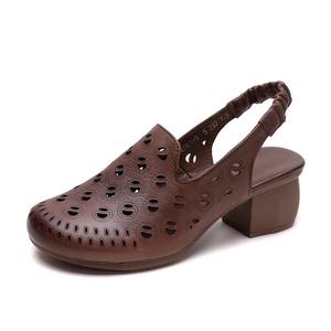 Sandalias de verano de estilo nuevo, holgadas, transpirables, de tacón bajo, con estilo retro clásico, adecuadas para todas las ocasiones, a la moda para mujeres. - Product Image 1