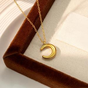 Cadena de Eslabones de Acero Inoxidable Chapada en Oro de 18K Haomi <span class=keywords><strong>Moon</strong></span> con Diamantes, Regalo de Aniversario o Compromiso Moderno para Ocasiones Elegantes - Product Image 5
