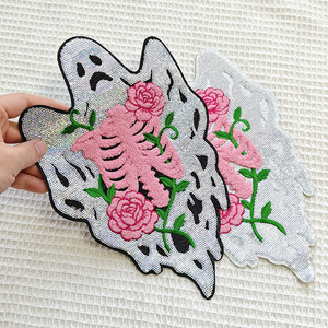 Nouveau design 2026 – Grandes écussons thermocollants personnalisés en chenille et sequins, broderie fantôme et crâne, pour chemises d'Halloween - Product Image 2