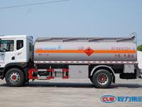 Camions-citernes DONGFENG FAW 4x2 de 10 000 litres de différents modèles et marques pour le transport de liquides inflammables