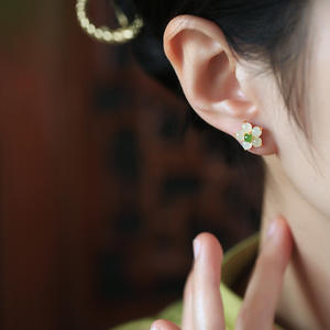 Boucles d'oreilles en jade <span class=keywords><strong>de</strong></span> Hetian haut <span class=keywords><strong>de</strong></span> gamme, motif fleur <span class=keywords><strong>de</strong></span> pêcher, pour femmes - Product Image 3