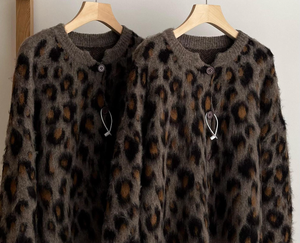 Otoño nuevo suéter estilo coreano tendencia modelos más vendidos Chaqueta de punto de leopardo de un solo pecho Mujer - Product Image 6