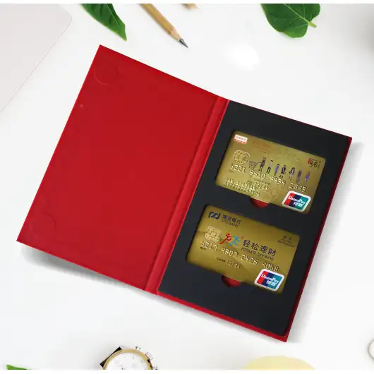 مخصص الفاخرة Giftcard الأعمال بطاقات للعب صندوق تغليف ورقي كبار الشخصيات التجارية بطاقة الائتمان هدية مربع بطاقة