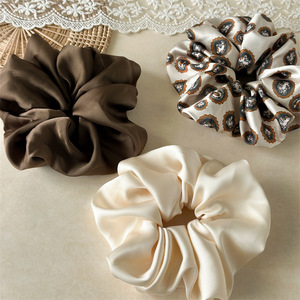Chouchous en satin vintage pour femmes, élastiques à cheveux 10 cm, marron crème imprimé, haute qualité, style décontracté - Product Image 4