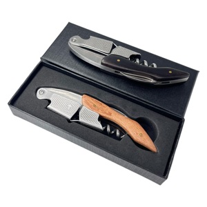 Set <span class=keywords><strong>de</strong></span> abridor <span class=keywords><strong>de</strong></span> vino con forma <span class=keywords><strong>de</strong></span> caballito <span class=keywords><strong>de</strong></span> mar en caja <span class=keywords><strong>de</strong></span> regalo negra - Product Image 1