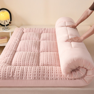 Cubrecolchón de Terciopelo de Leche Cálido y Personalizado al por Mayor |   Colchoneta Portátil Lavable para <span class=keywords><strong>Cama</strong></span> de Invierno para Exportación - Product Image 1